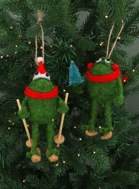 Gisela Graham - Mixed Wool 14cm Frog - (Skating)