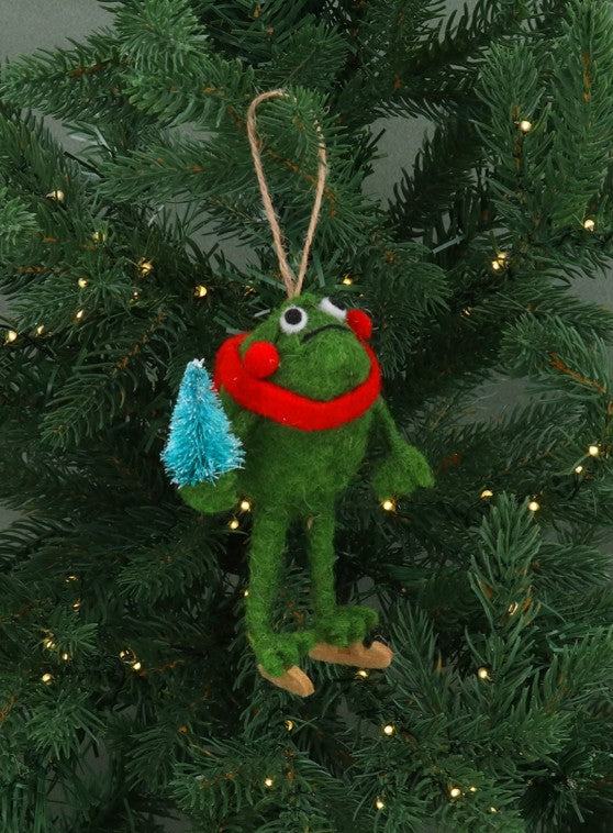 Gisela Graham - Mixed Wool 14cm Frog - (Skating)