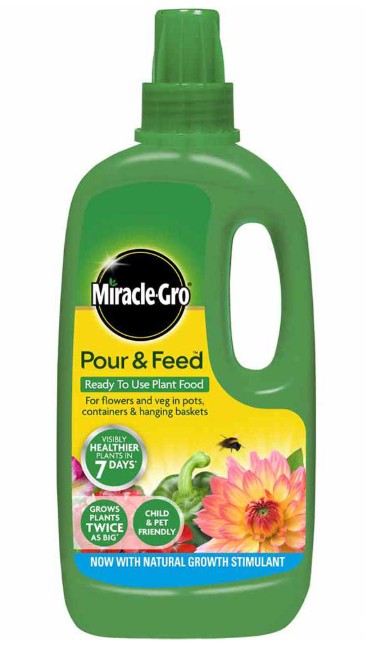 Miracle-Gro Pour and Feed 1Ltr